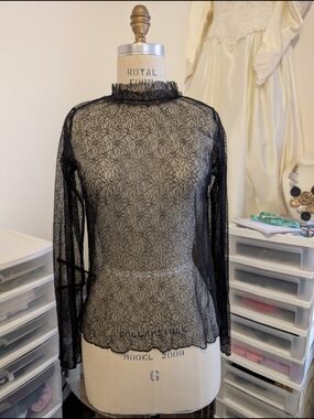 OAK + FORT Black Floral Sheer Lace Long-Sleeve Top
